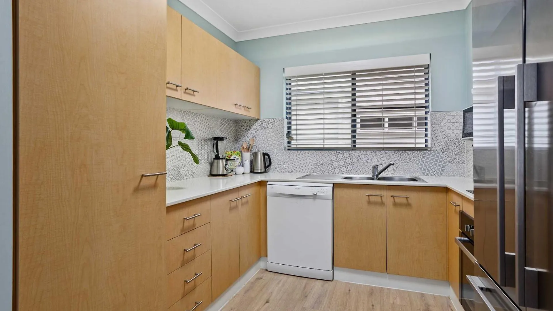 Bella Mare Coolangatta Beachside Apartments Gold Coast Aparthotel