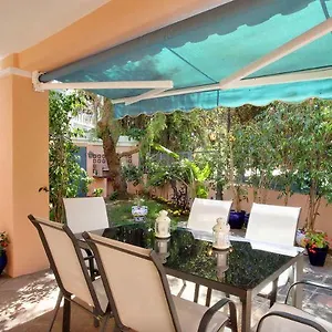 https://casa-el-capricho.es-andalucia.com