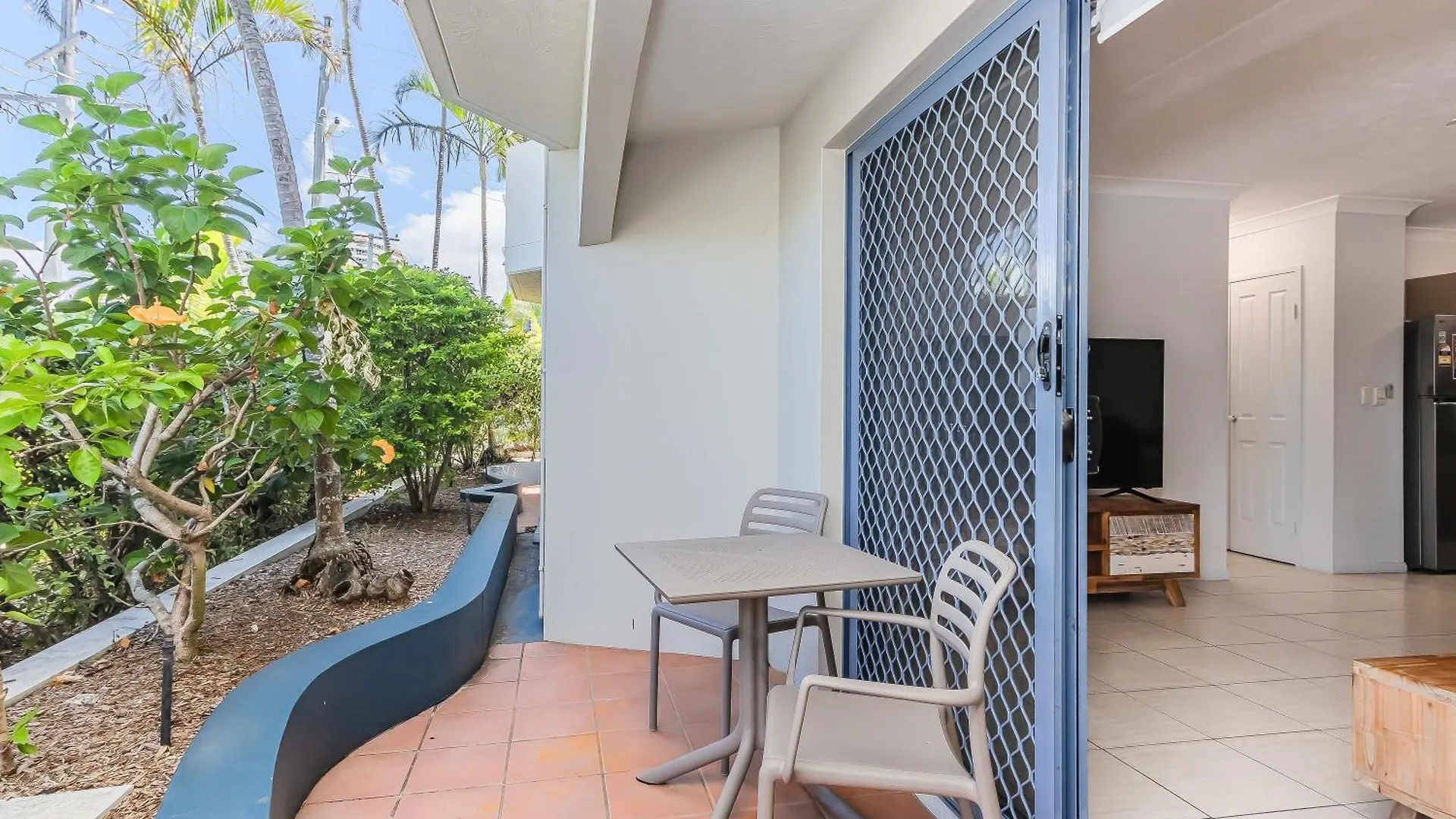 Bella Mare Coolangatta Beachside Apartments Gold Coast