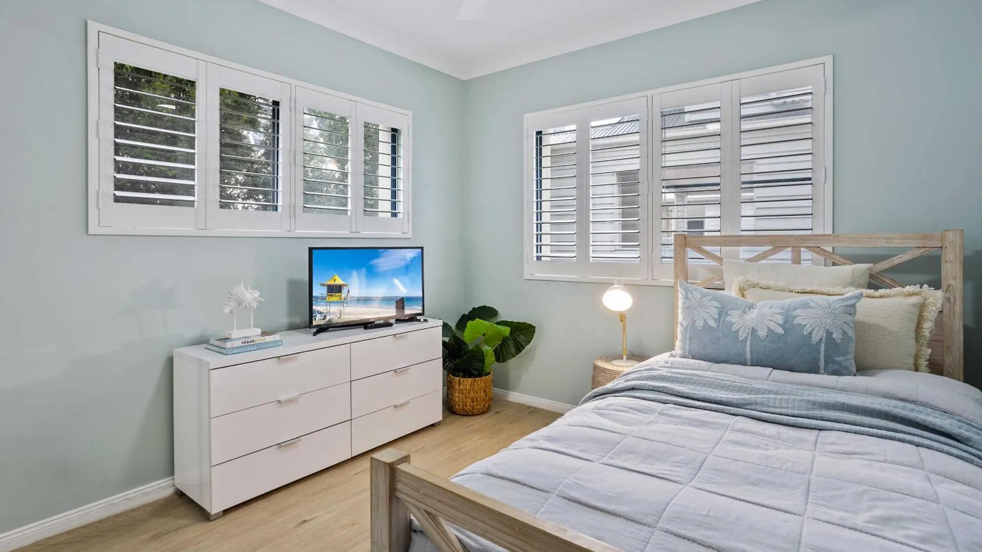 Bella Mare Coolangatta Beachside Apartments Gold Coast